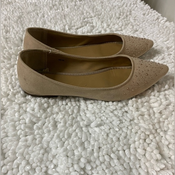 Gap Neutral Flats with Rhinestones, 8 - Picture 8 of 9